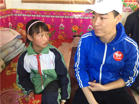 LOVO家紡攜京東閃購發放小愛溫暖包公益活動:微笑之行