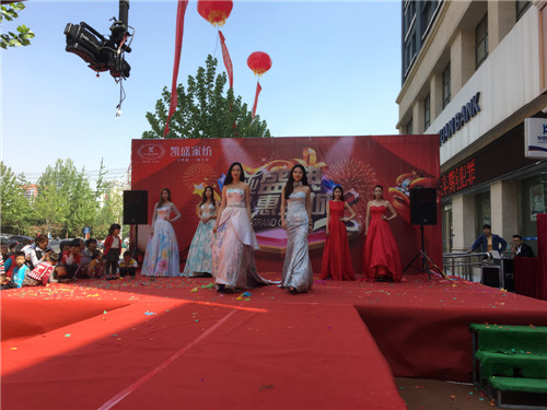 �Ԛ�����Ĳ��Ȼ�����@ôһ�ҳ���Pʢ�Ҽ��w��!