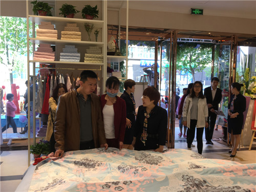 �Ԛ�����Ĳ��Ȼ�����@ôһ�ҳ���Pʢ�Ҽ��w��!