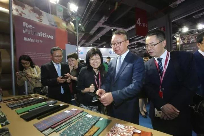 ���@�������(gu��)�L(f��ng)�����м�(li��n)���＾(li��n)չ���_Ļ