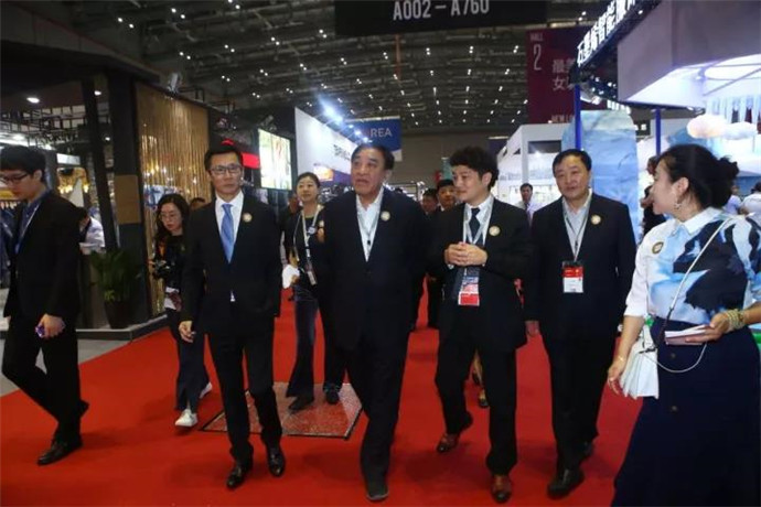 ���@�������(gu��)�L(f��ng)�����м�(li��n)���＾(li��n)չ���_Ļ