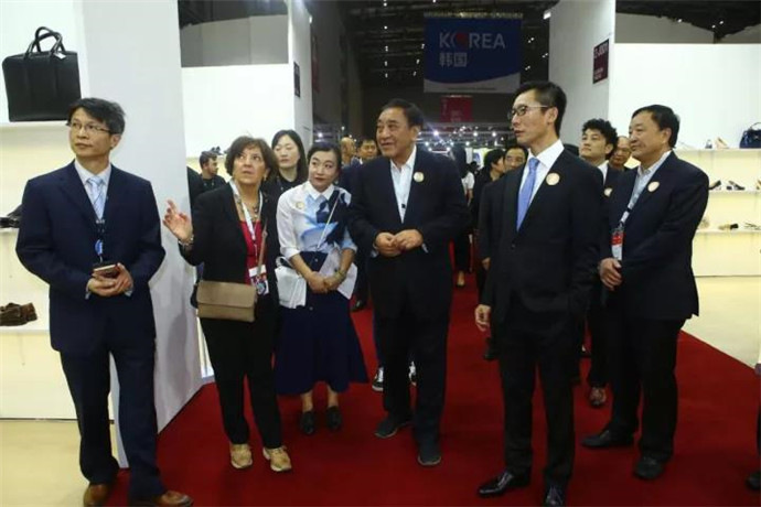 ���@�������(gu��)�L(f��ng)�����м�(li��n)���＾(li��n)չ���_Ļ