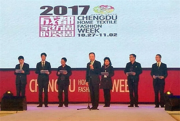 �r(sh��)�����I(l��ng)���2017�ɶ��Ҽ���•�ɶ��r(sh��)�b�������ݾ��ʆ�Ļ