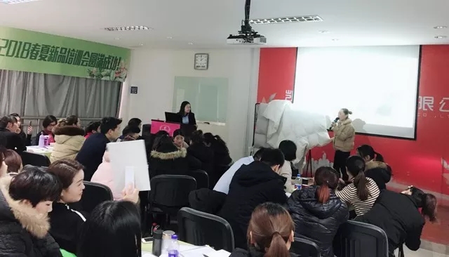 �Pʢ�Ҽ���Ӣ��Ӗ����2018��Ʒ��Ӗ���ի@�M�M��