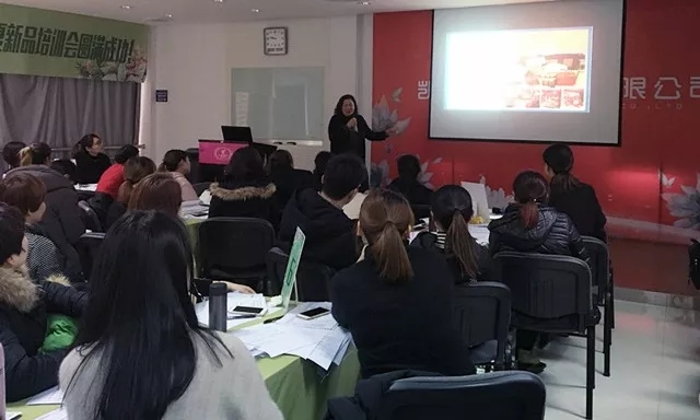 �Pʢ�Ҽ���Ӣ��Ӗ����2018��Ʒ��Ӗ���ի@�M�M��