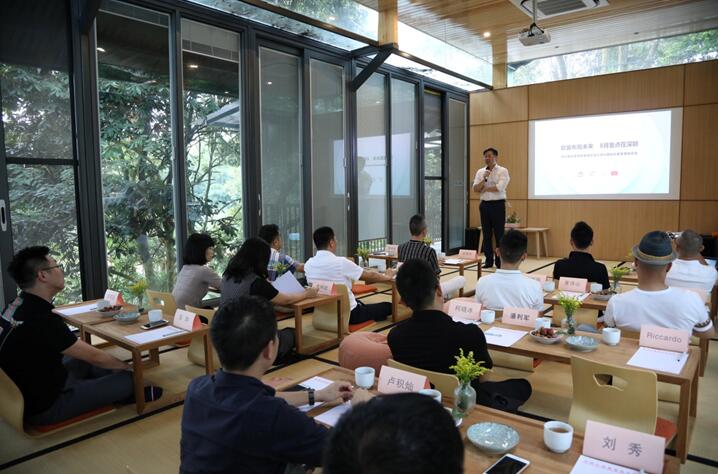 在自然的秘境里,你想撩一場怎樣的發布會