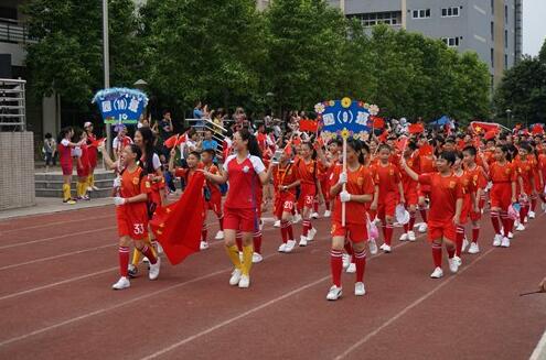 ˯�����Ҽ������L��ϯ�|ƽС�W��һ���������Ļ��w���