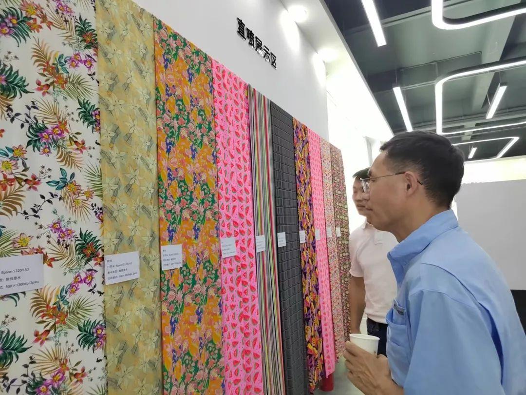 ��ʼ���Ʒ���aӡˇչʾ���ĳɹ���Ļ���F���l������ذ���Ʒ